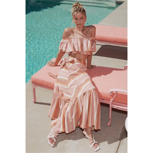 Spell | Skirt & Top Set. - Picture 5 of 11